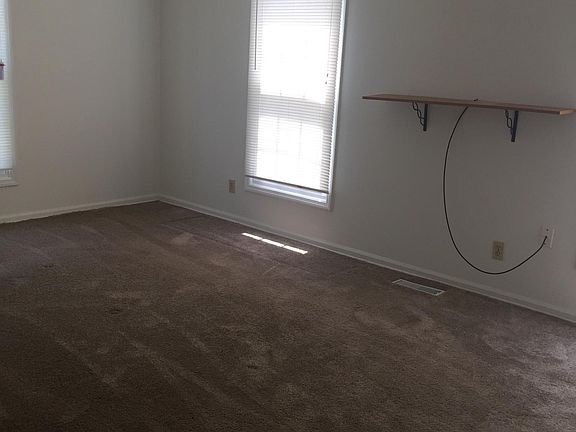 5th image of 26 Trenton Sq #T-45