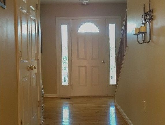3rd image of 723 Stonecrest Dr