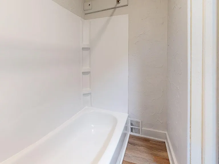 1141 McKinley Ave — Photo 39
