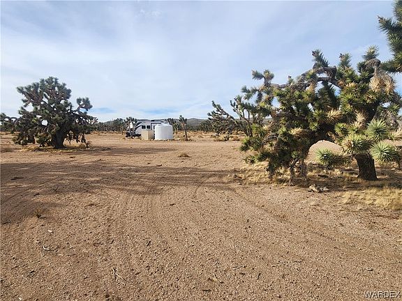 3rd image of 26011 N Peach Lane