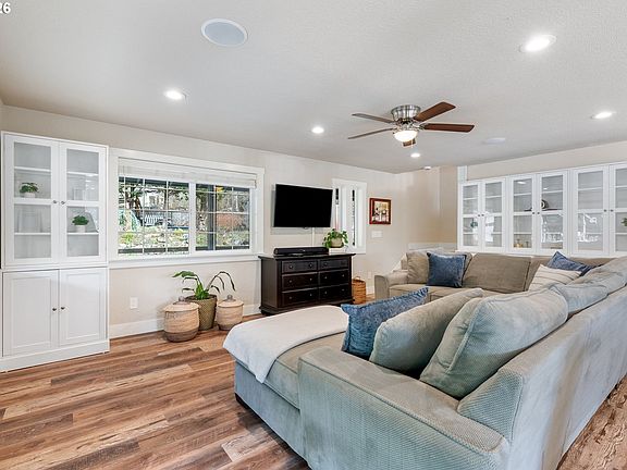 3rd image of 92 Rancho Del Oro Rd