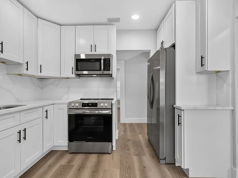516 Independence Rd #1 — Photo 5