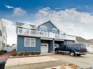 110 Farragut Rd #B, Wildwood Crest, NJ 08260