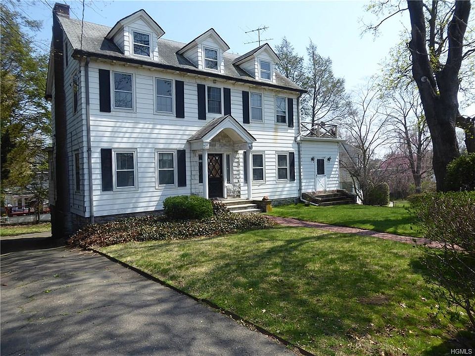 1st image of 6 Puritan Dr