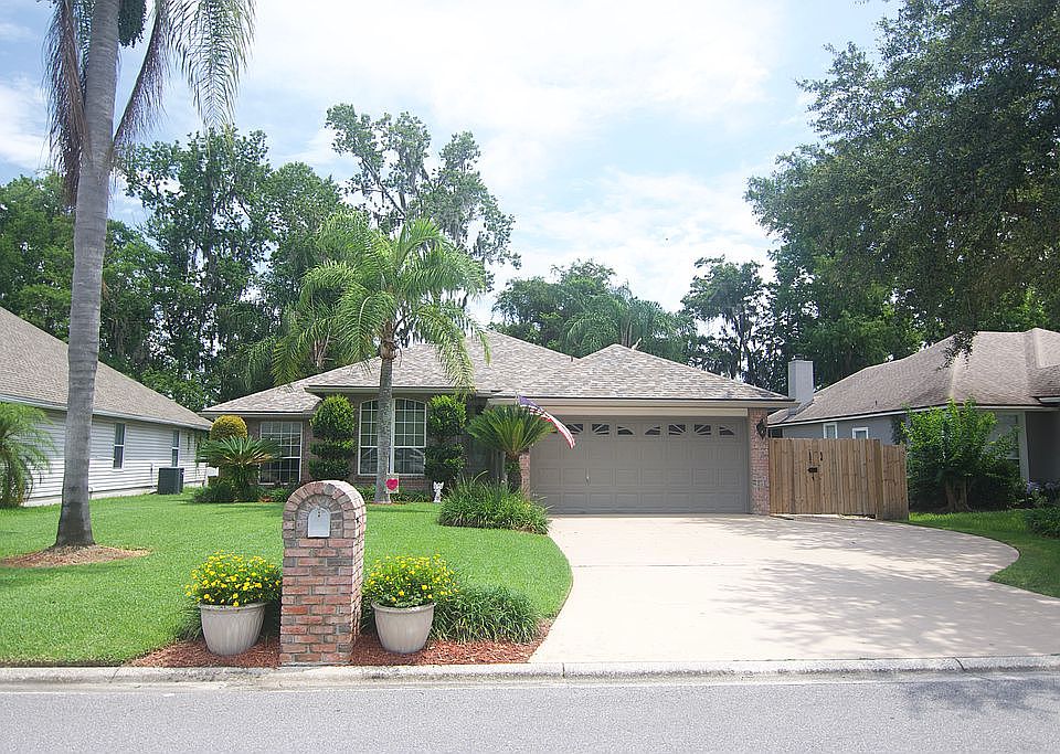 1st image of 5329 Oxford Crest Dr