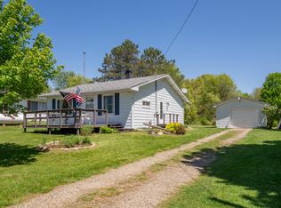 11645 Letchs Ln, Delton, MI 49046
