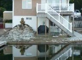 68400 Dailey Rd, Edwardsburg, MI 49112