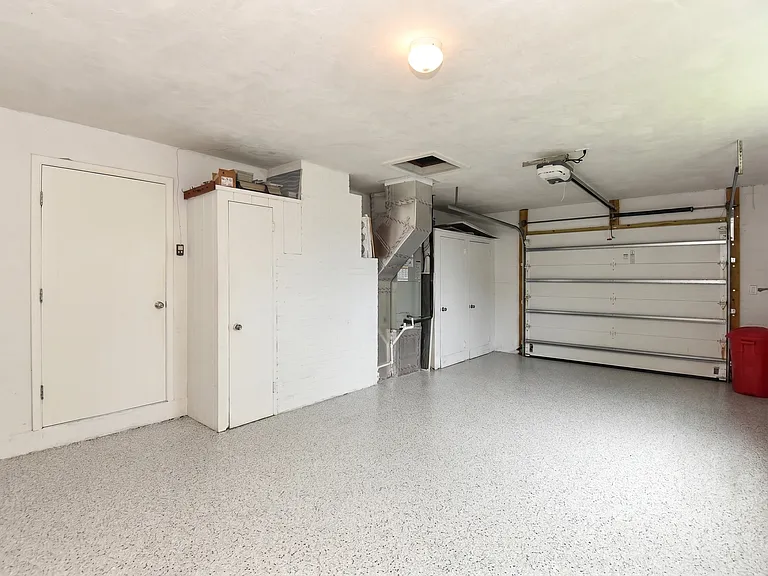 124 Atwood Ln — Photo 42