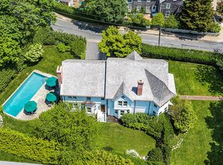 226 Main St, Sag Harbor, NY 11963
