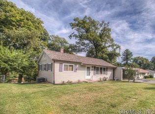 9117 Summit Dr, Fairview Heights, IL 62208