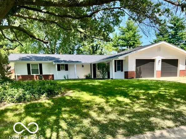701 S Sycamore Rd, Seymour, IN 47274