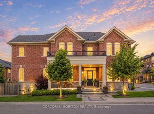 81 Dundonald Trl, Newmarket, ON L3Y 0E1
