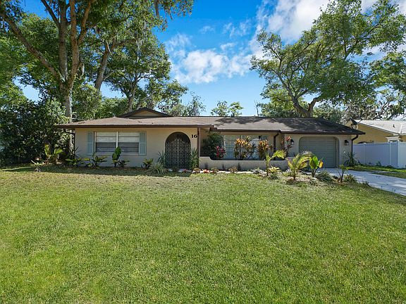 4th image of 16 Fernwood Ln