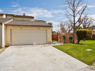 1821 Ocean View Dr, Bakersfield, CA 93307 | Zillow