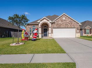 14143 Medina Dr, Baytown, TX 77523