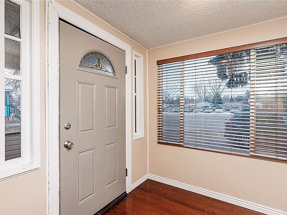 2nd image of 713 Broadwater Ave