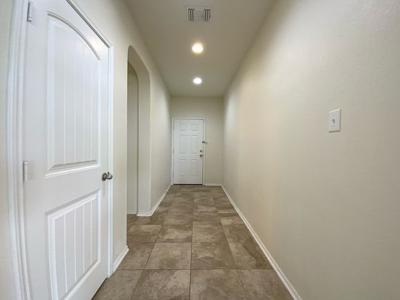 5th image of 120 Carrington St