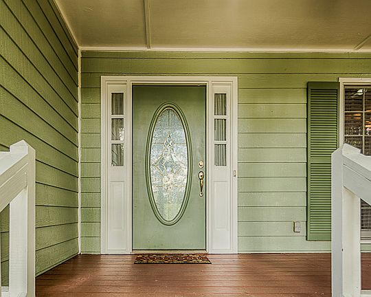 5th image of 125 Fairfax Ct