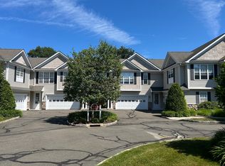 45 Jo Al Ct #45, Newtown, CT 06470