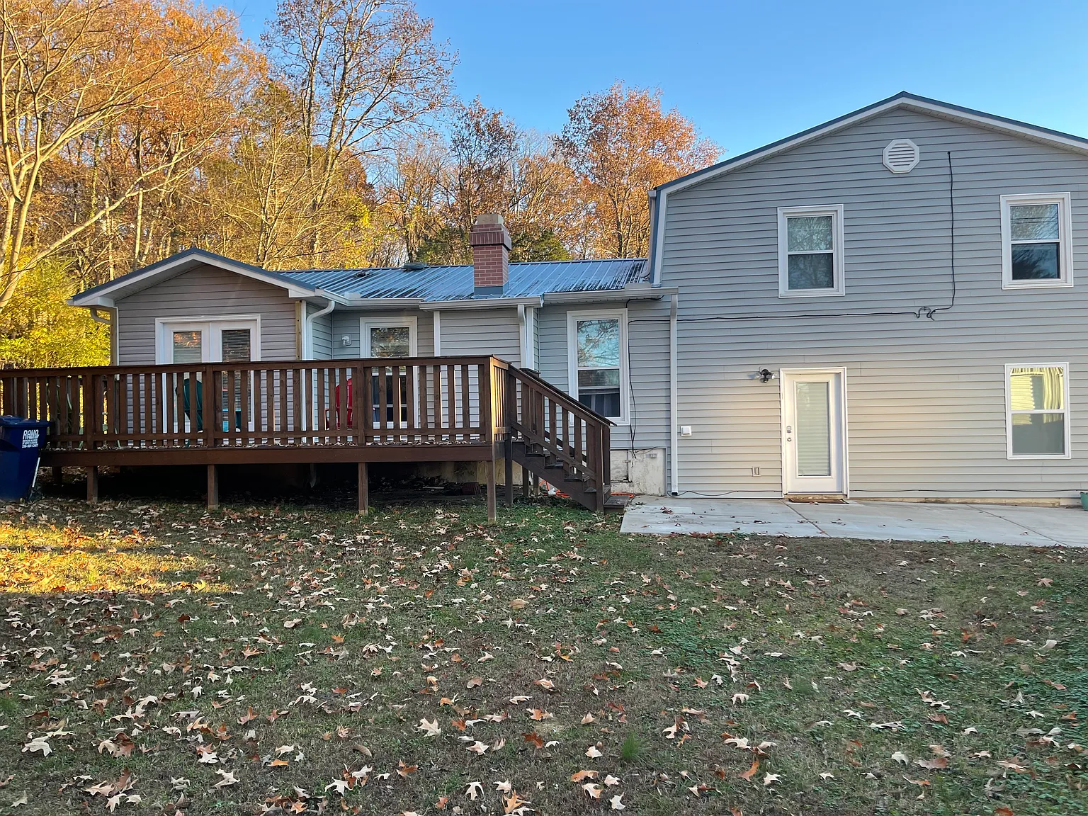 4 bed, 2300 sqft, $2,300 — Photo 4