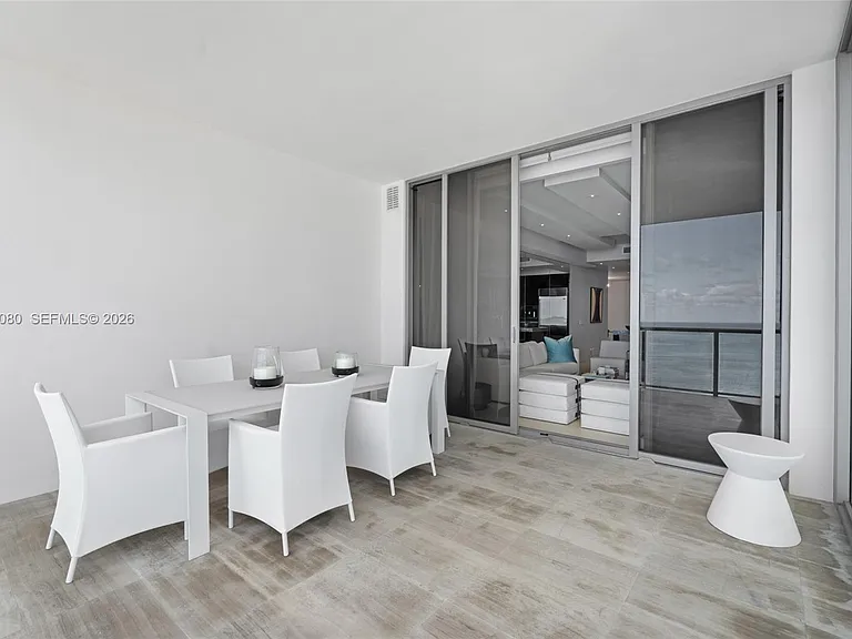 9703 Collins Ave #2515 — Photo 11