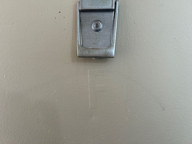 1st image of 5620 Beachwood Dr #F