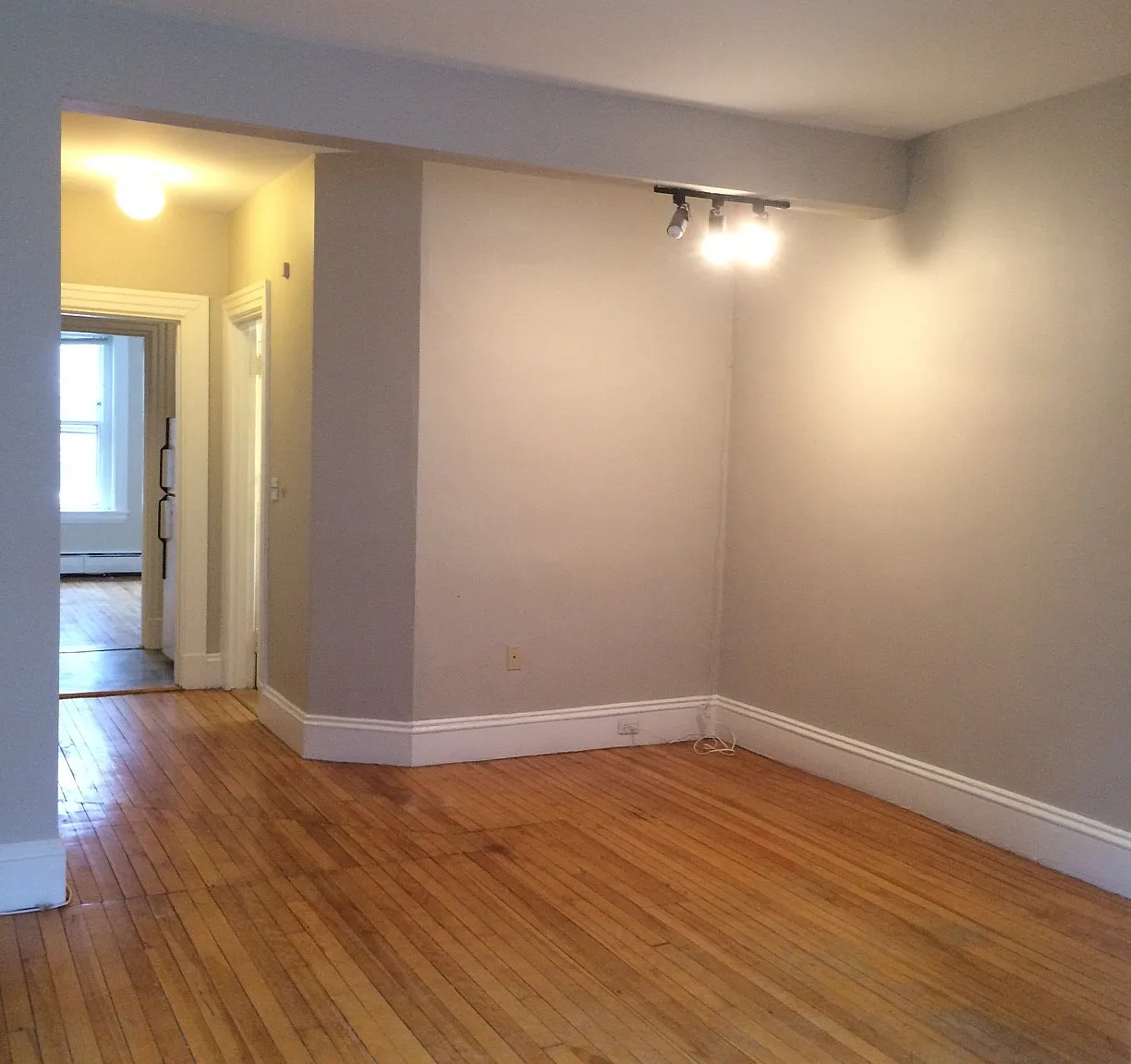 1 bed, 705 sqft, $2,600 — Photo 4