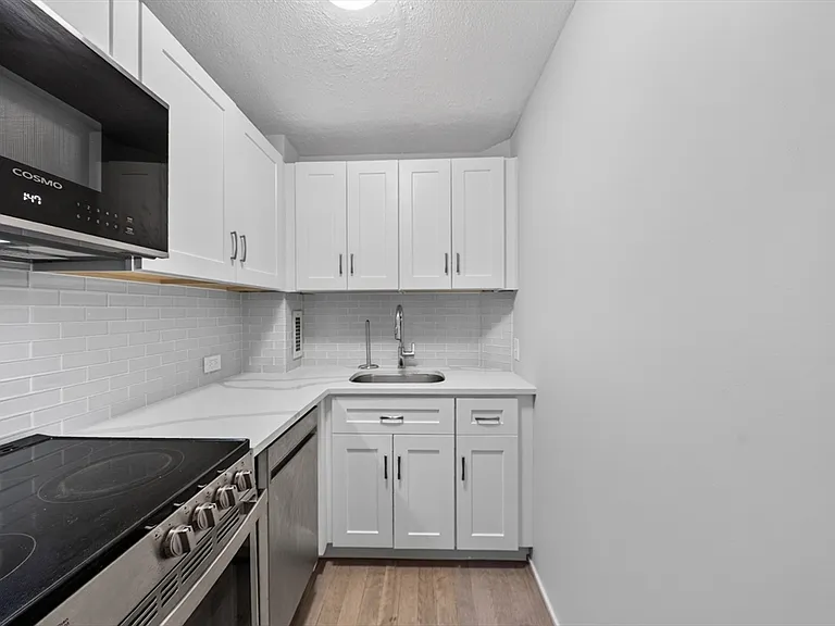 19 Winchester St #208 — Photo 10