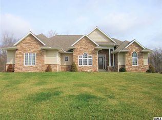 6120 Stonecreek Dr, Jackson, MI 49201