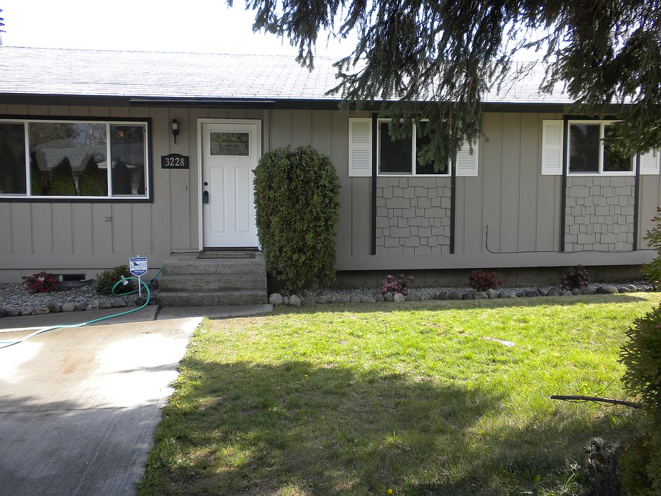 1st image of 3228 E 33rd Ave