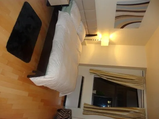 Rented by New York Residence | media 6