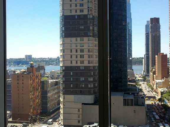 4th image of 350 W 42nd St APT 16B