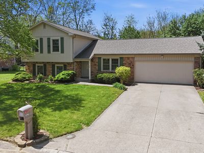 8768 Meadowridge Ln, Indianapolis, IN, 46217