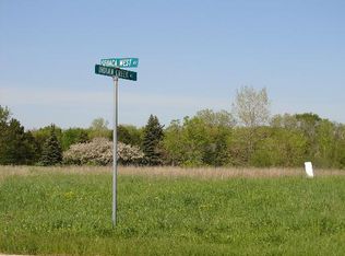 2 Onondaga Dr, Hawthorn Woods, IL