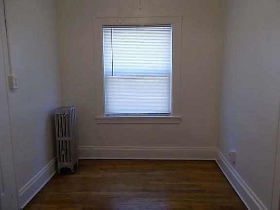 5th image of 1326 W 116th St