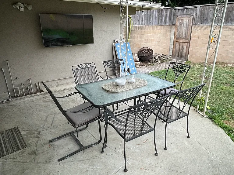 8630 Stanmoor Dr — Photo 21
