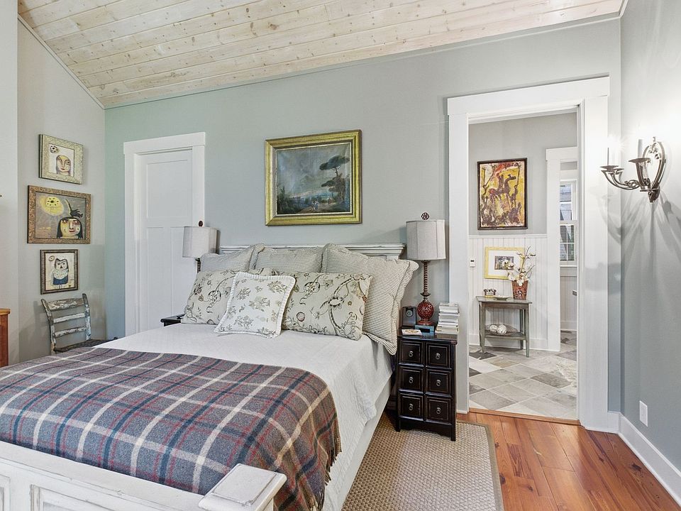 31st image of 167 Pollywood Ln