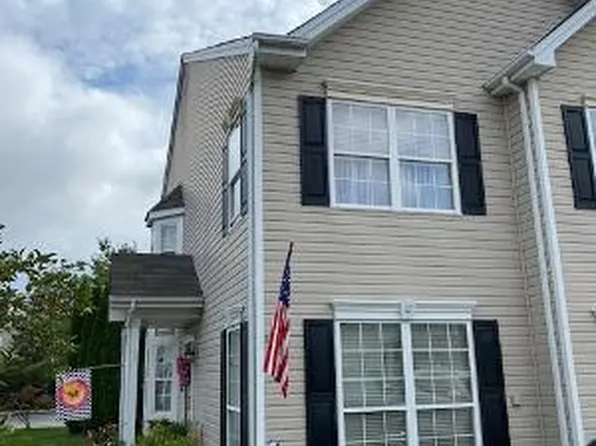 12 Muirfield Ct, Blackwood, NJ 08012