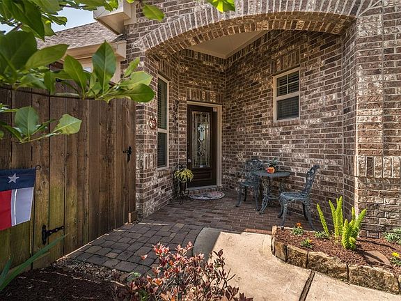 2nd image of 1628 S Primavera Dr