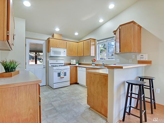 5th image of 15934 Quail Meadows Ct SE