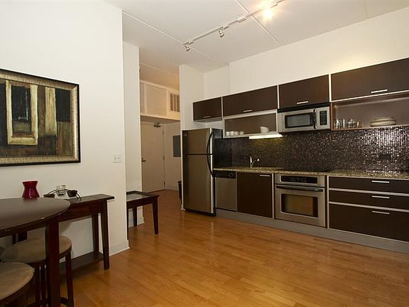 2nd image of 650 W Wayman St Unit 204C