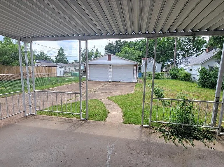 6320 Arthur Ave — Photo 9