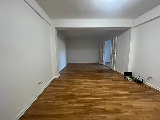 Rented by Compass | media 10