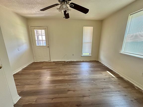 5th image of 3013 Independence St APT D