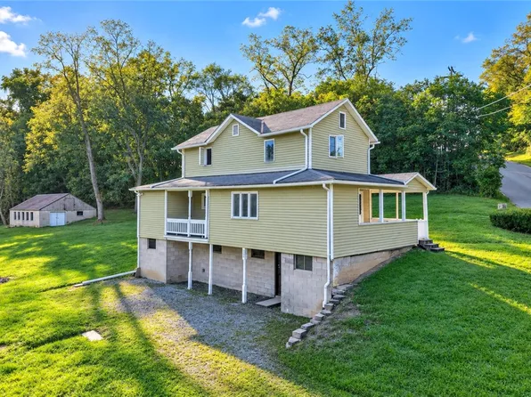 513 Greenhills Rd, Herminie, PA 15637