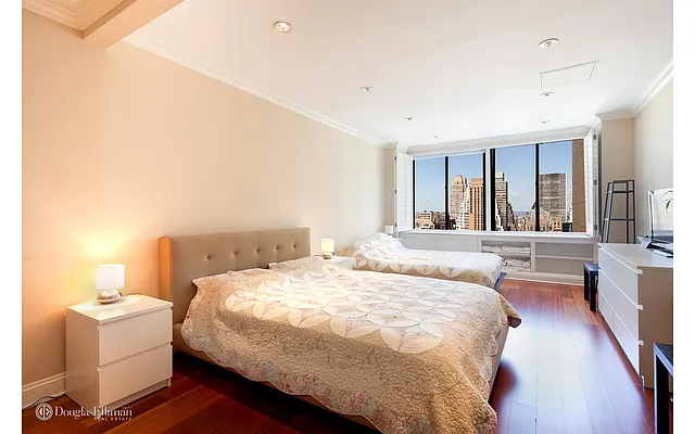 Rented by Douglas Elliman | media 5