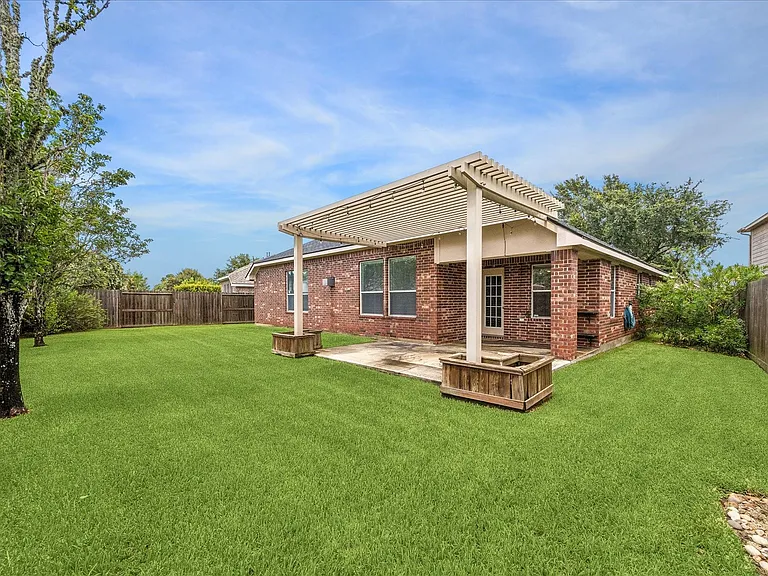 2821 Chinaberry Park Ln — Photo 5