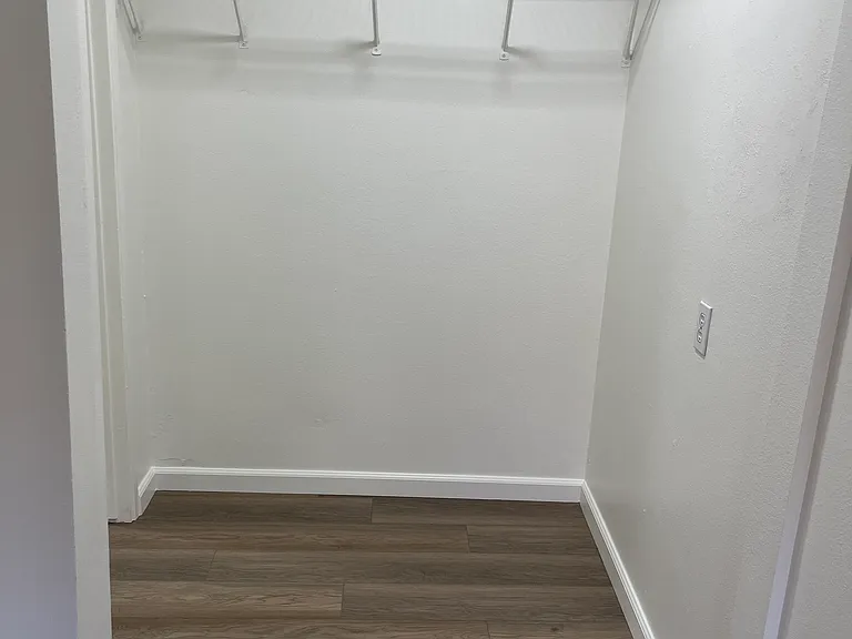 1068 Alta Vista Rd — Photo 7