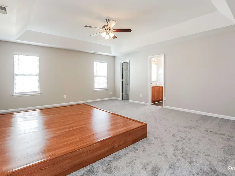 10202 Hawkeye Dr — Photo 5