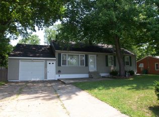 308 Bethesda Dr, Belleville, IL